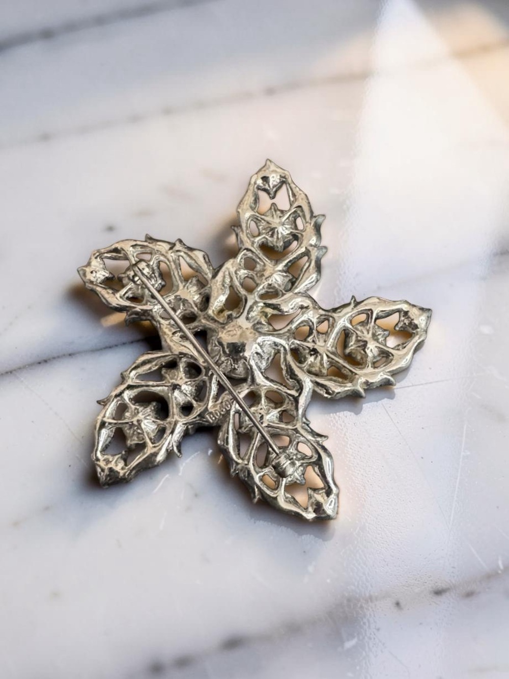 Vintage Bogoff Rhinestone Star Brooch - Picture 4 of 4